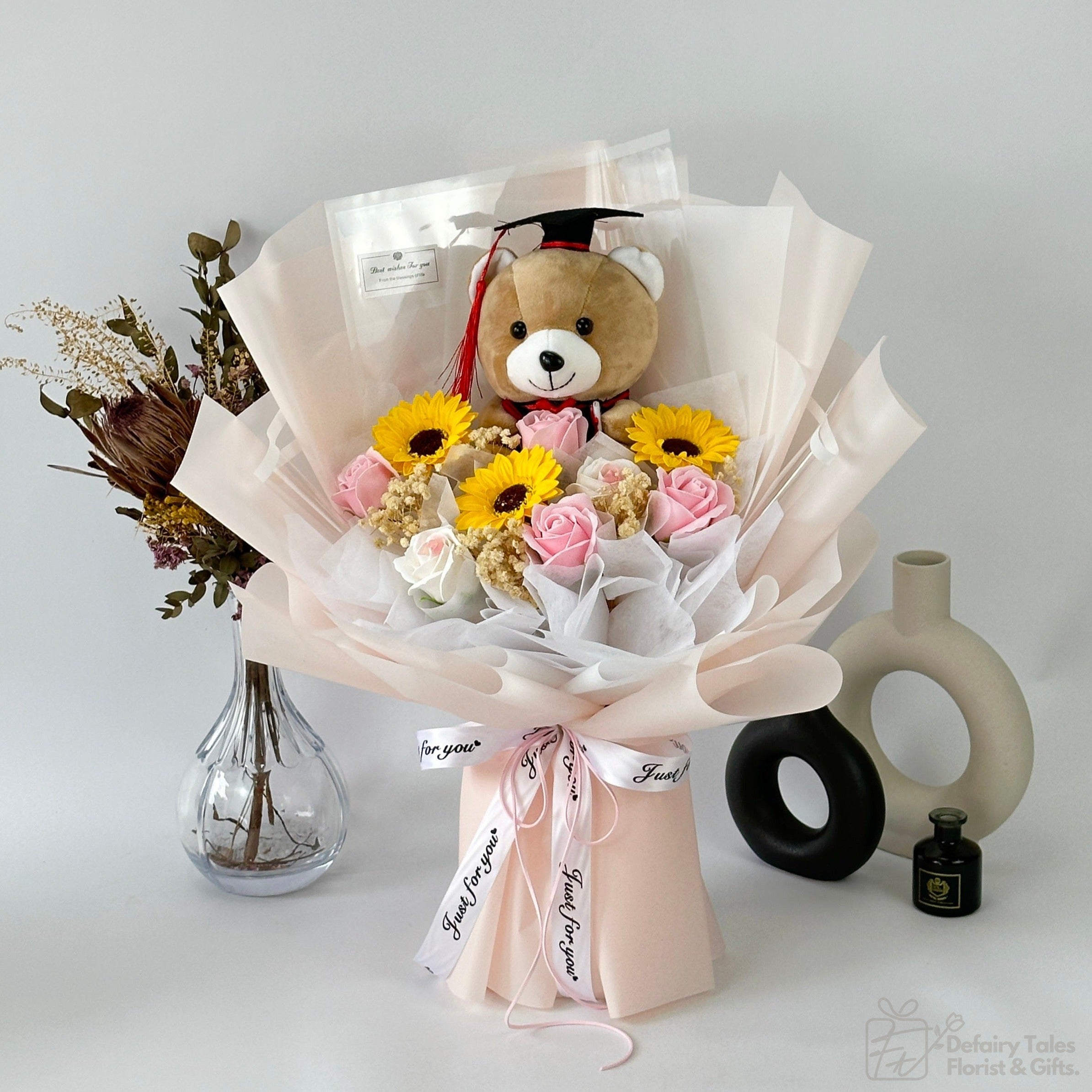 Academic Star - Soap Flower Fusion Bouquet